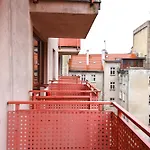 Nowa Apartment *